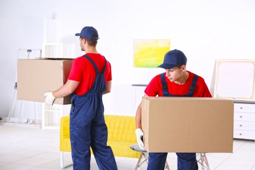 Removal van serving homes in Rotherhithe
