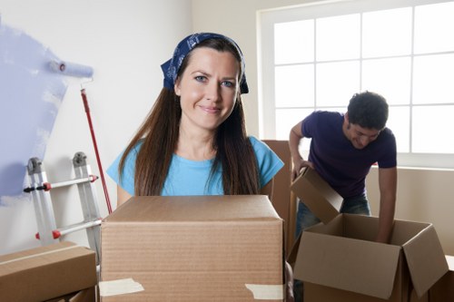 Packing support for fragile items during a Rotherhithe relocation