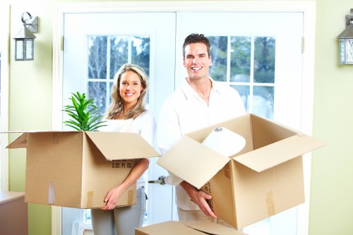 Packing boxes and moving supplies for a Rotherhithe relocation